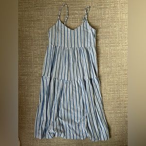 GAP XS Tiered Midi Dress